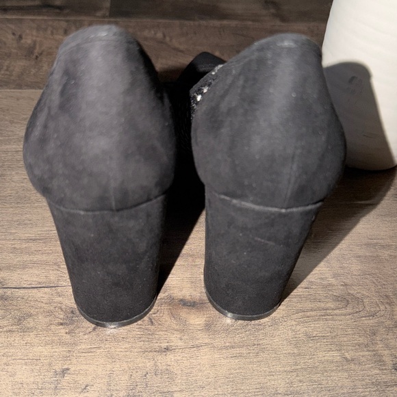 NEW Marc Fisher Black Mesh Pointed Block Heels - Picture 3 of 5